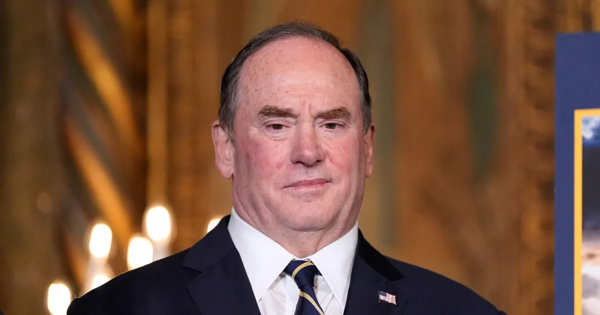 Bộ trưởng Hải quân Mỹ từ chức