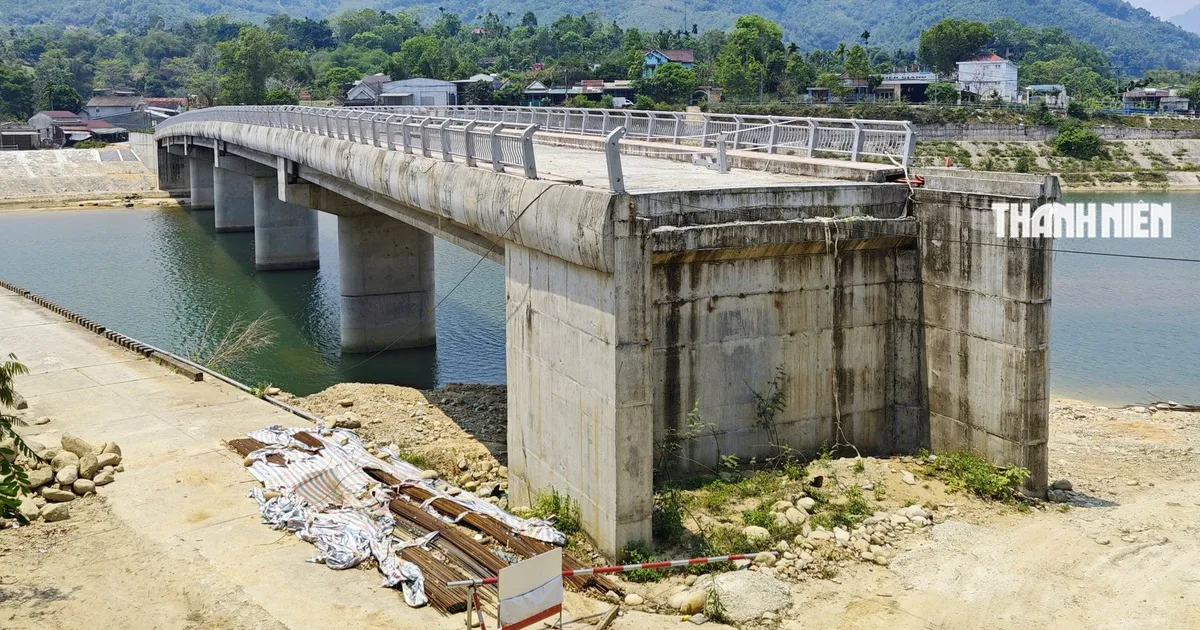 Cầu Sơn Mùa 79 tỉ đồng 'chờ đường dẫn' ở Quảng Ngãi: Đơn vị thi công nói gì?