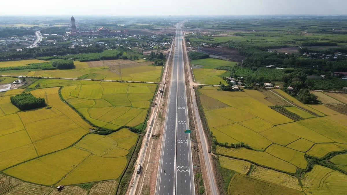 Phương án khai thác tạm cao tốc Biên Hòa - Vũng Tàu trước 30.4 - Ảnh 1.