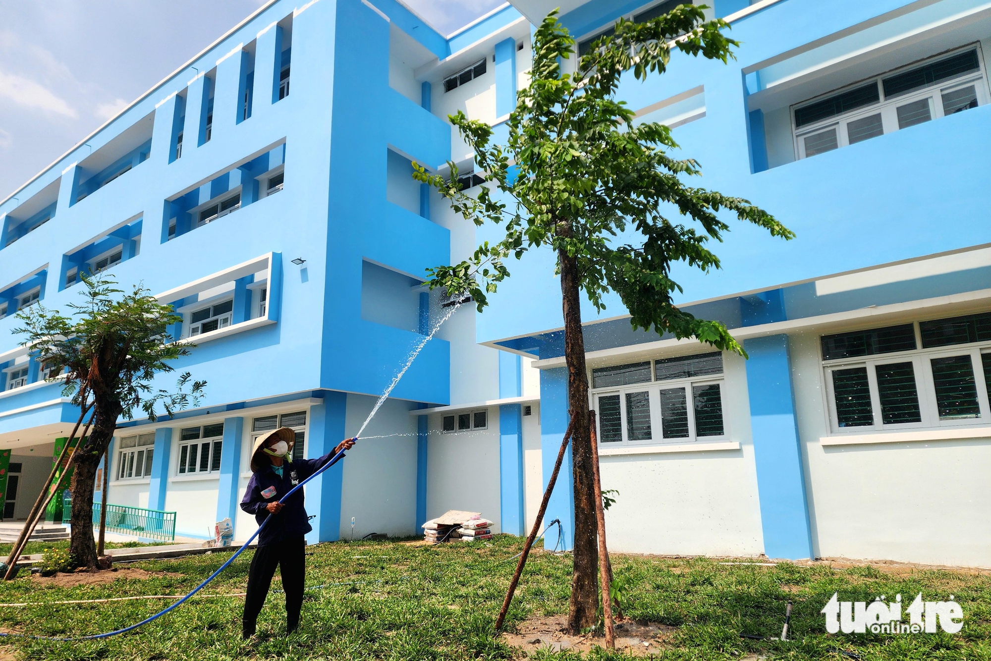 nghĩa trang - Ảnh 2.