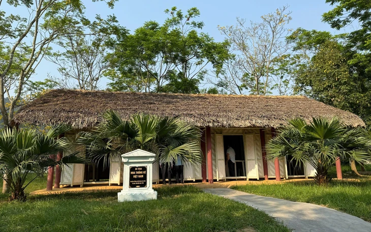 Chuyện những người lính thống kê hành quân vào chiến khu R - Ảnh 3.