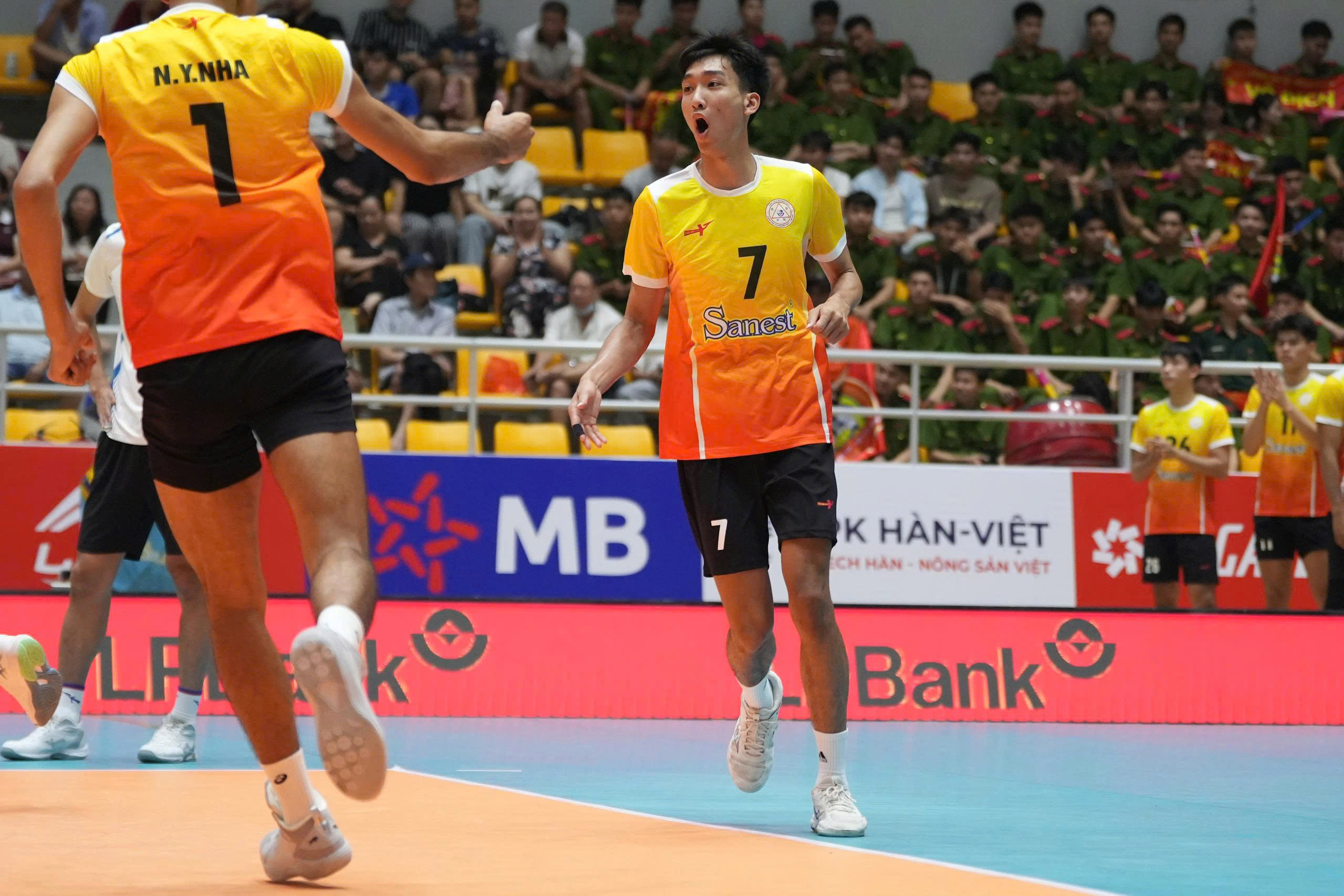 bóng chuyền - Ảnh 4.