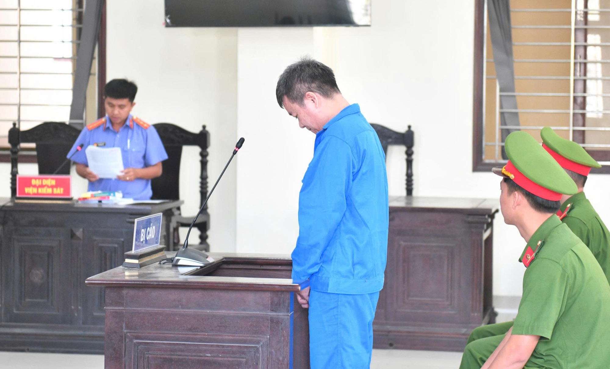 ghen tuông - Ảnh 1.