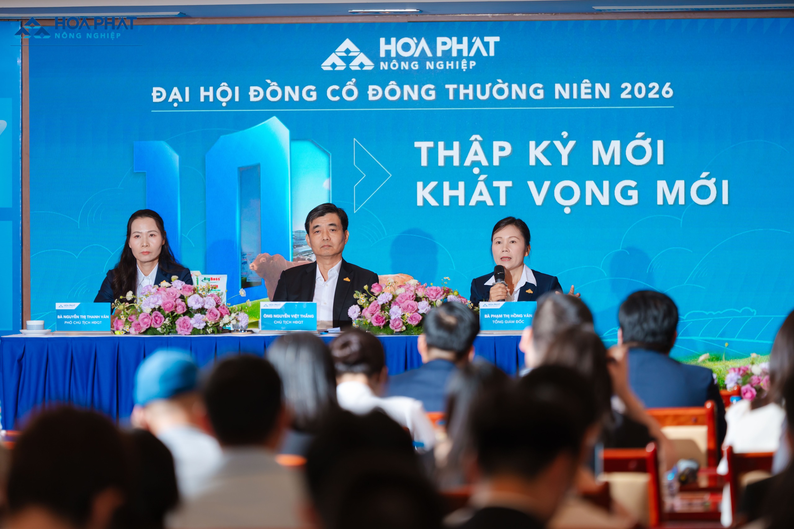 Hòa Phát kiếm bộn tiền từ chăn nuôi heo, gà, chi trả hàng nghìn tỉ cổ tức bằng tiền mặt - Ảnh 1.