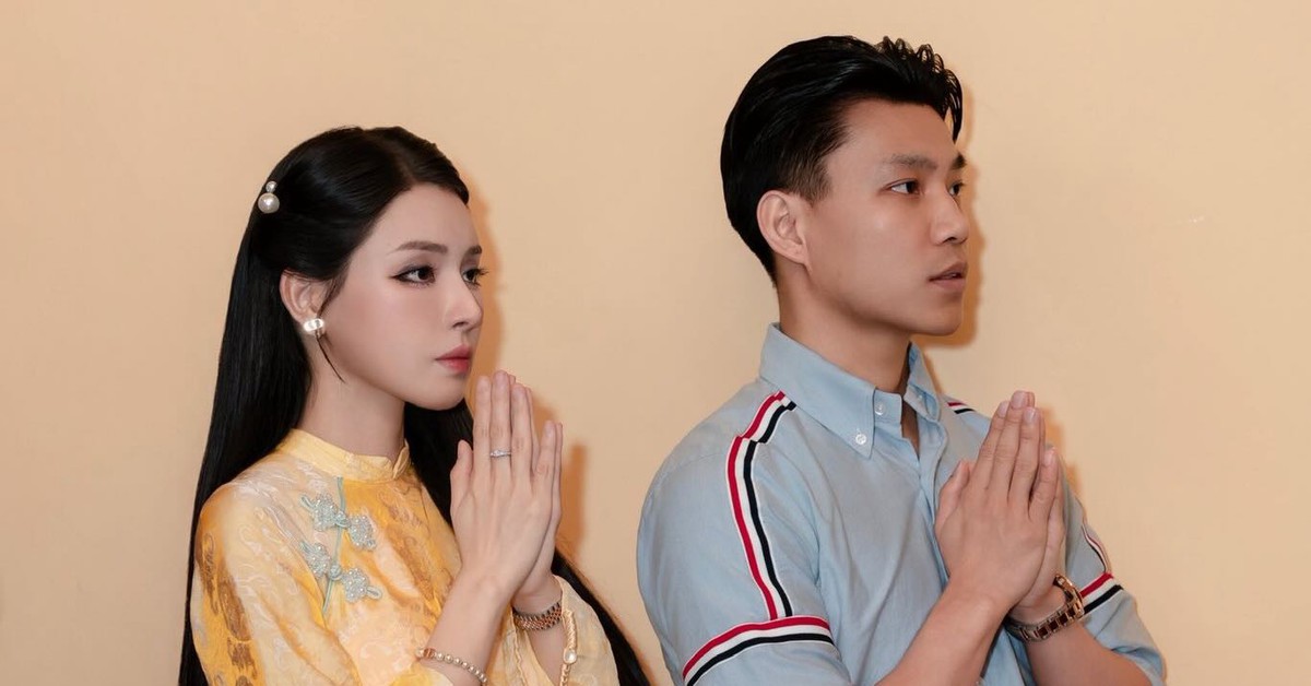 Vợ chưa cưới của cầu thủ Văn Thanh khoe ảnh dạm ngõ