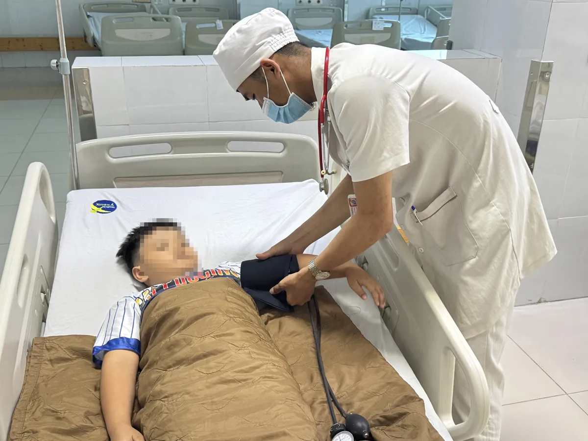 mủ hoa sứ - Ảnh 1.