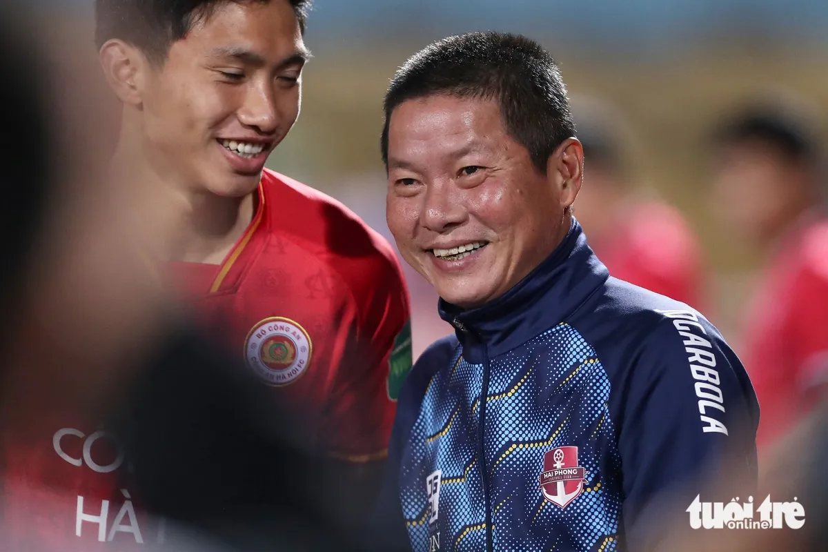 HLV Chu Đình Nghiêm có thể dẫn dắt CLB Ninh Bình - Ảnh 1.