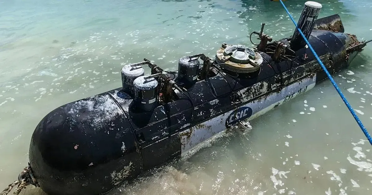 Liên tiếp phát hiện 3 'vật thể lạ giống tên lửa' ngoài khơi Indonesia