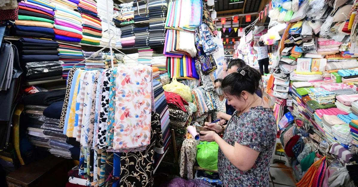 Đề xuất cho cá nhân, hộ kinh doanh được tham gia đầu tư chợ truyền thống