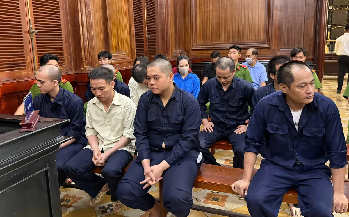 Hô biến xe gian thành xe mới rồi bán, chủ cửa hàng xe máy Tân Tiến lãnh 19 năm tù - Ảnh 1.