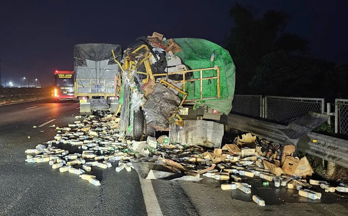 làn khẩn cấp - Ảnh 1.