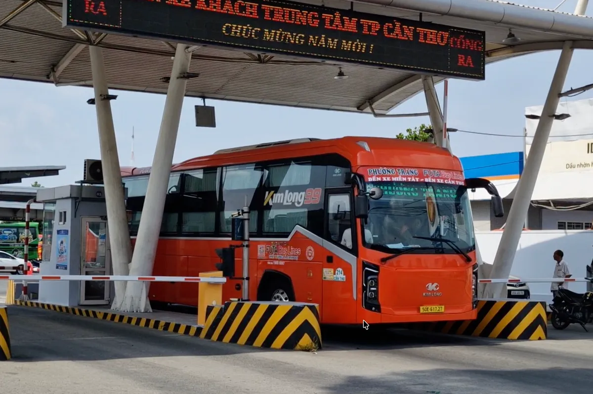 xe Phương Trang - Ảnh 1.