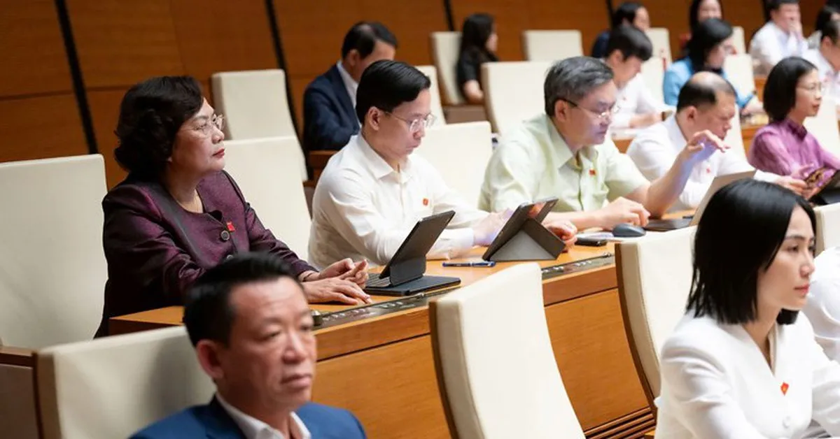 Quốc hội 'chốt' giảm 6 loại giao dịch phải công chứng