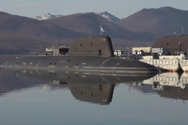 Sóng thần tấn công gây thiệt hại tại căn cứ tàu ngầm hạt nhân của Nga