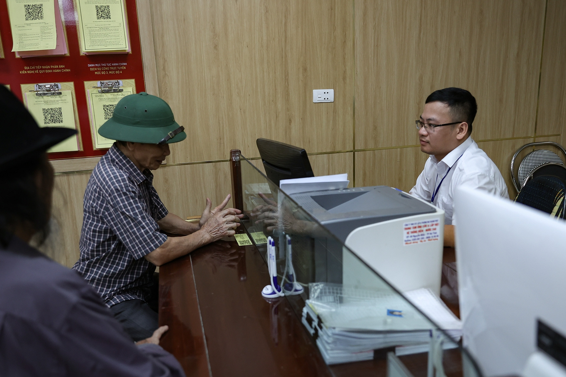 Tăng lương hưu phải bù đắp được cho người có thu nhập thấp