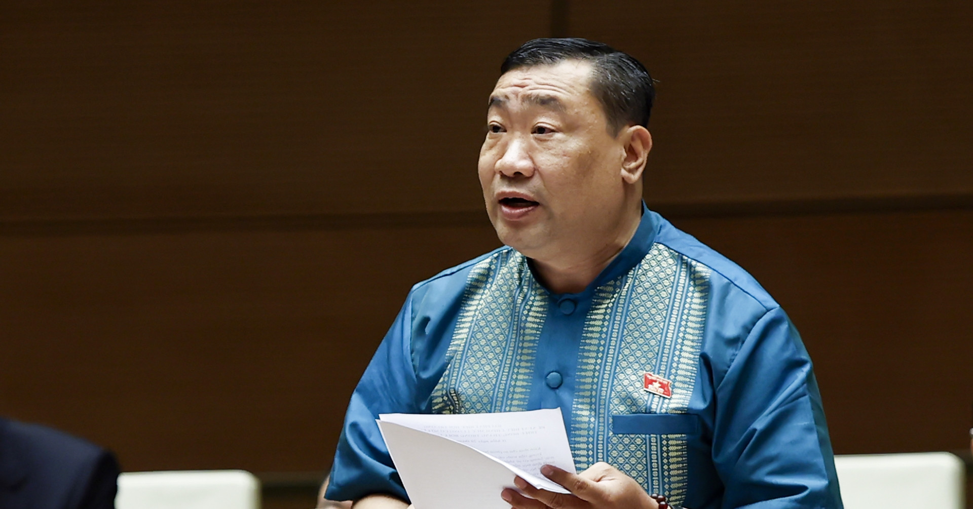 ĐBQH đề xuất tăng lương cơ sở lên 2,65-2,7 triệu đồng/tháng