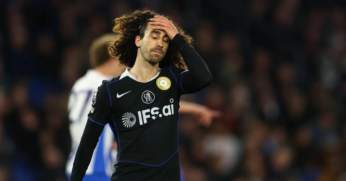 HLV Rosenior chỉ trích gay gắt cầu thủ Chelsea