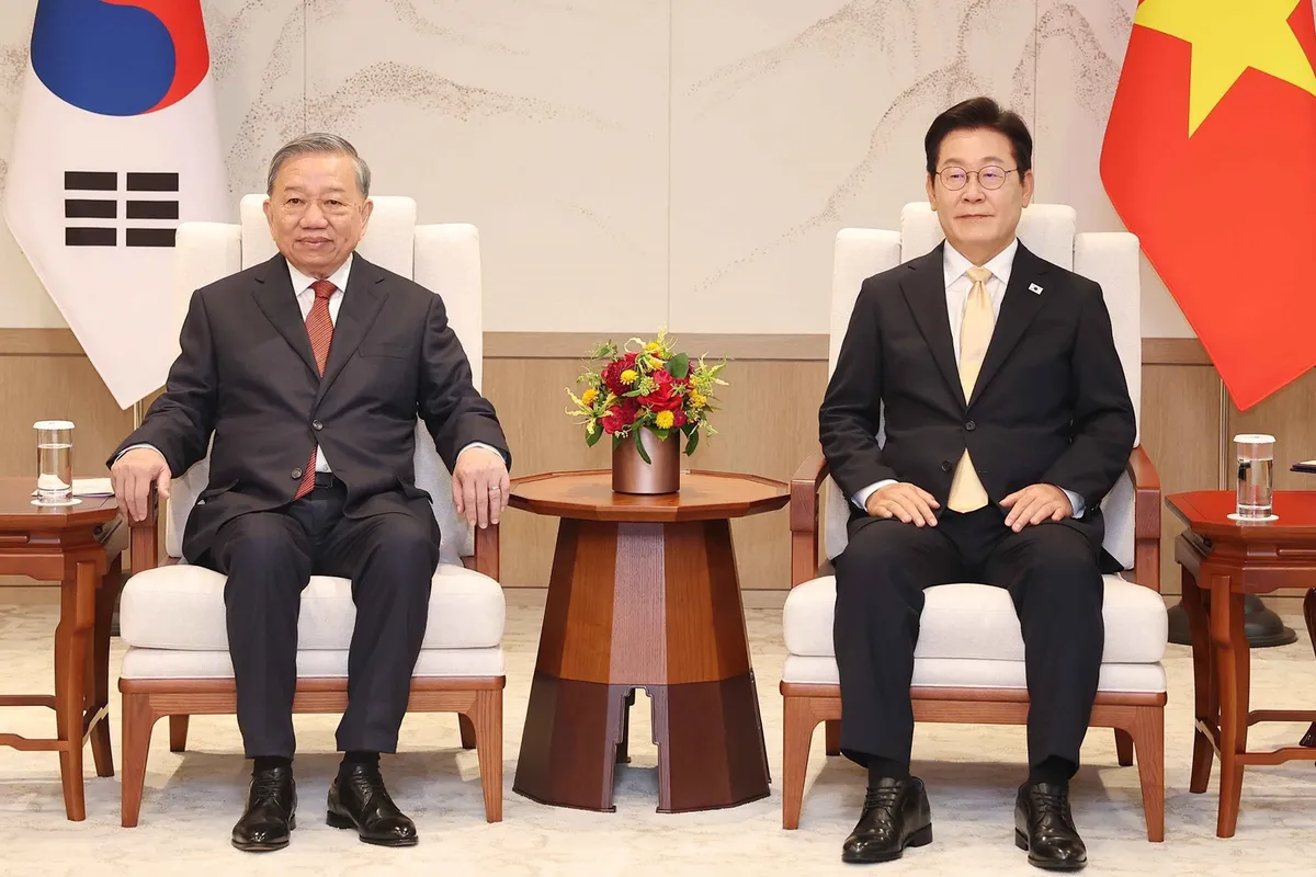 Tổng thống Hàn Quốc ngưỡng mộ đất nước Việt Nam vĩ đại với con người vĩ đại