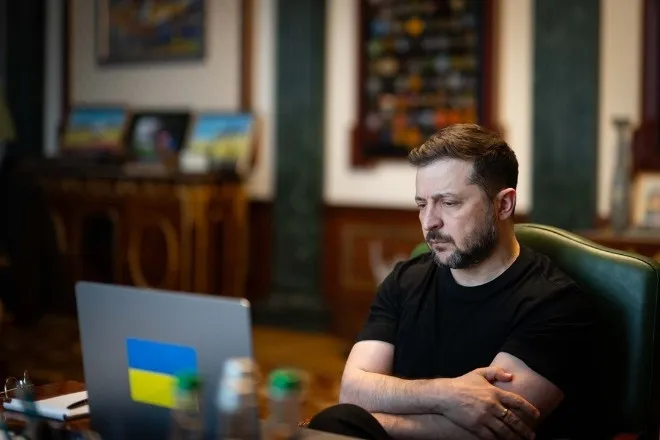 Tổng thống Ukraine chỉ trích việc nới lỏng trừng phạt với dầu Nga