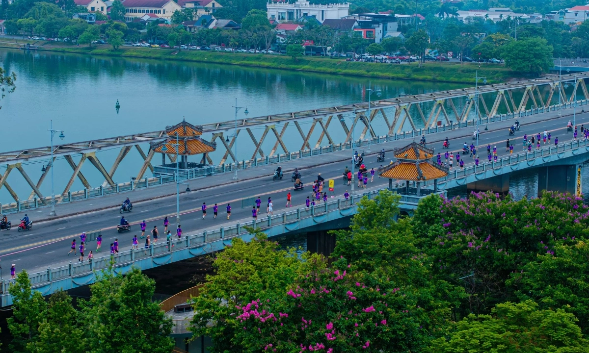 Không gian di sản của Huế qua bước chạy VnExpress Marathon - Báo VnExpress 