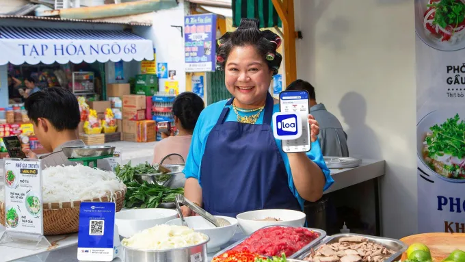 Hộ kinh doanh dùng loa thanh toán của MB. Ảnh: MB