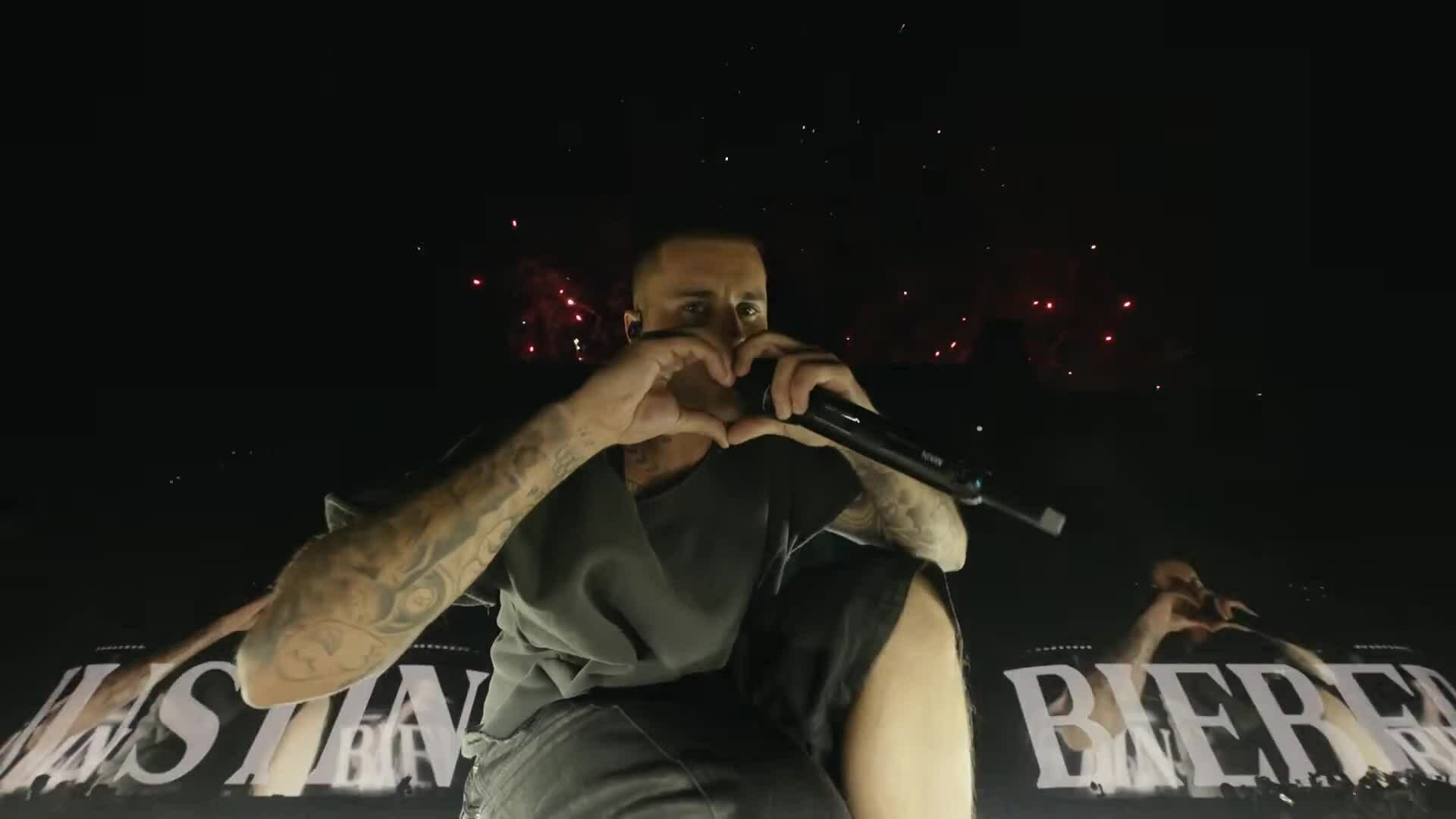 Tiết mục "Daisies" của Justin Bieber tại Coachella