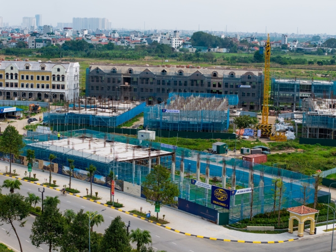 Các phân khu thấp tầng thuộc dự án trọng điểm Vista Nam An Khánh được đẩy nhanh tiến độ thi công. Ảnh: SJ Group