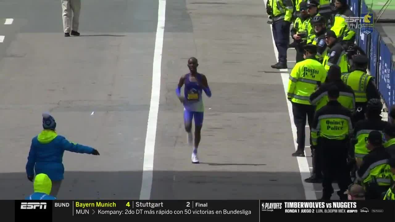 Korir phá kỷ lục Boston Marathon sau 15 năm
