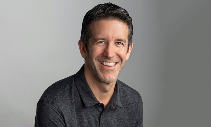 John Ternus. Ảnh: Apple