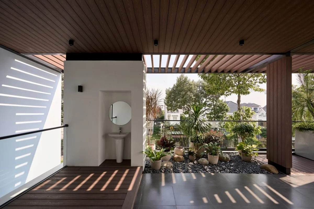 Biệt thự 650 m2 phong cách nhiệt đới hiện đại giữa Sài Gòn