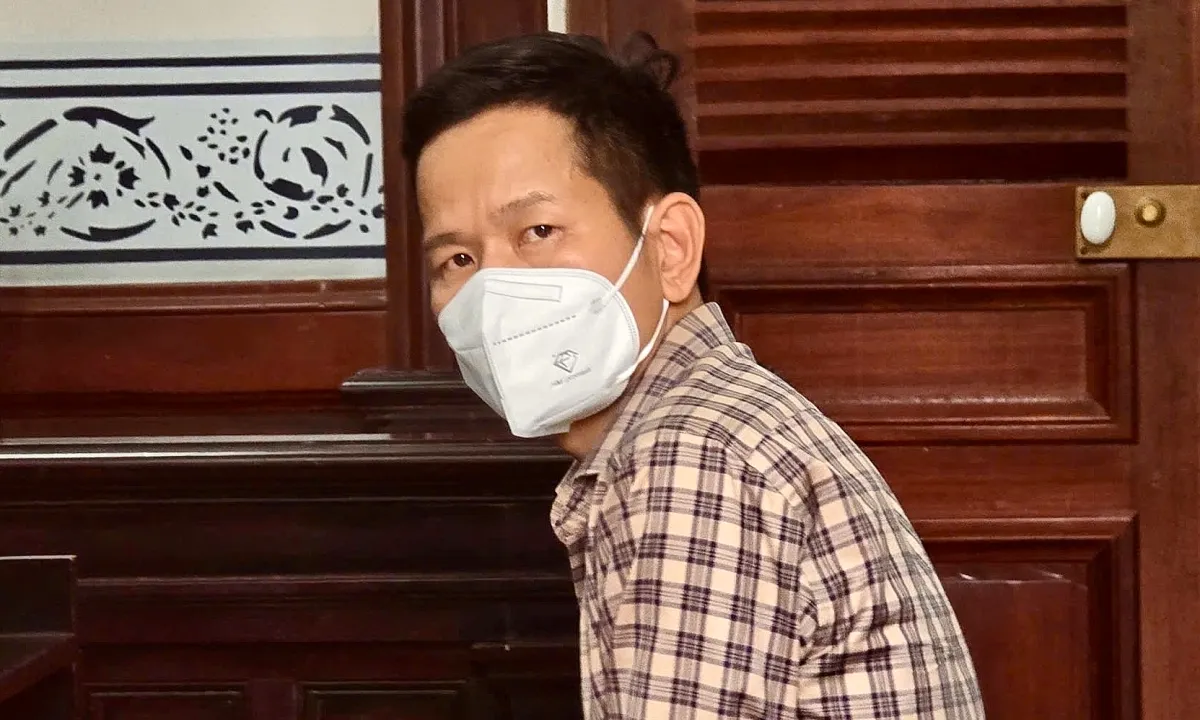 Cựu giám đốc ngân hàng làm lộ bí mật công tác của cảnh sát