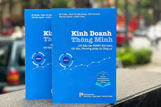 Cuốn sách Kinh doanh thông minh với tiếp cận PDMT: Bài toán, Dữ liệu, Phương pháp và Công cụ. Ảnh: Thu hương