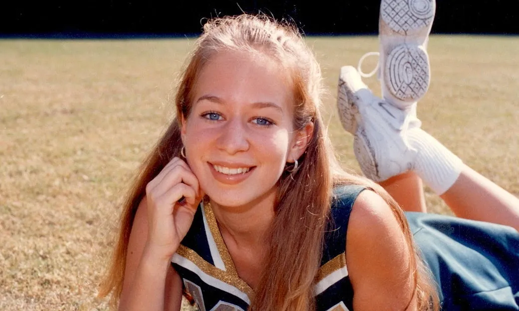 Đêm định mệnh của thiếu nữ trong chuyến du lịch cùng lớp