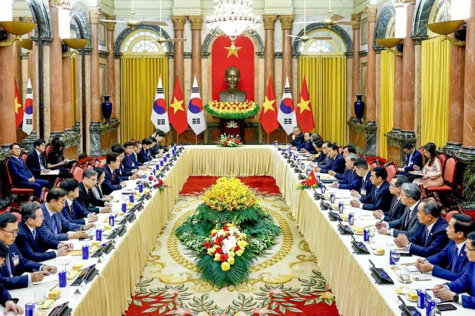 Tổng Bí thư, Chủ tịch nước Tô Lâm và Tổng thống Hàn Quốc Lee Jae Myung hội đàm chiều 22/4. Ảnh: Giang Huy