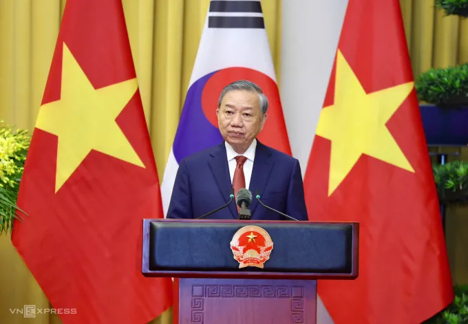 Tổng Bí thư, Chủ tịch nước Tô Lâm phát biểu chiều 22/4 tại lễ trao các văn kiện hợp tác giữa Việt Nam - Hàn Quốc. Ảnh: Giang Huy