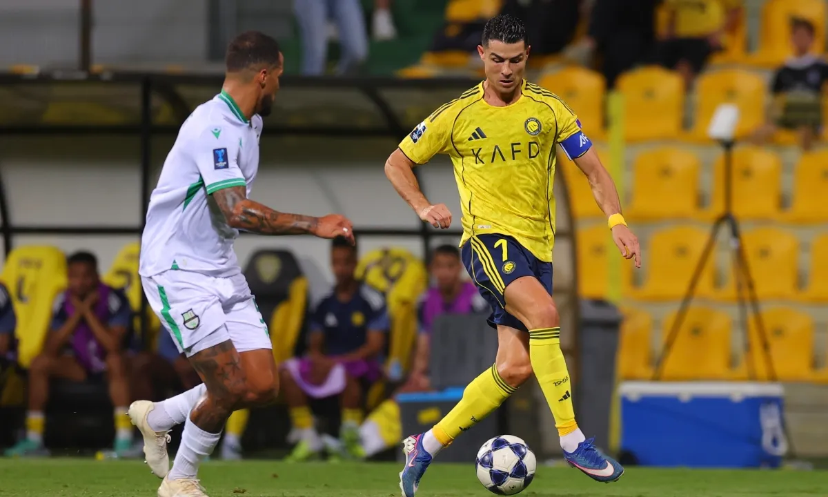 Ronaldo im tiếng, Al Nassr vẫn vào chung kết Cup C2 châu Á