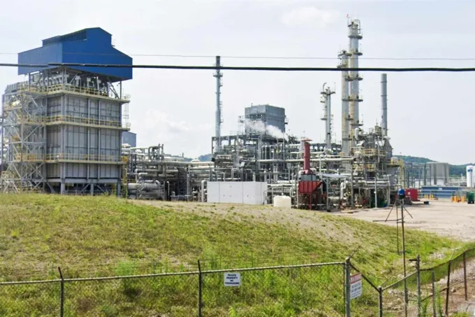 Nhà máy tái chế bạc Catalyst Refineres ở bang Virginia. Ảnh: People