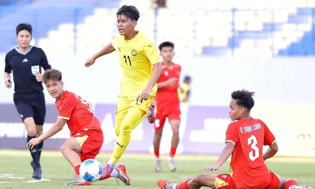 HLV U17 Malaysia: 'Cầu thủ mạnh mẽ hơn sau khi thua Việt Nam 0-4'
