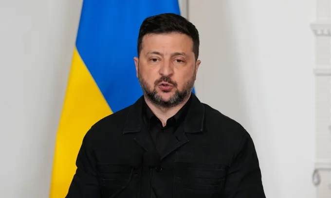 Tổng thống Zelensky phát biểu tại Rome, Italy hôm 15/4. Ảnh: AP