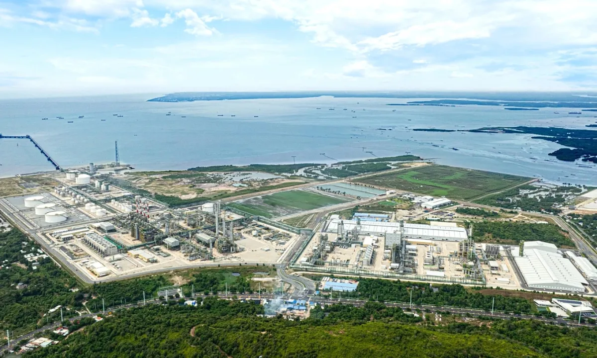 Tổ hợp Hóa dầu Long Sơn dừng hoạt động