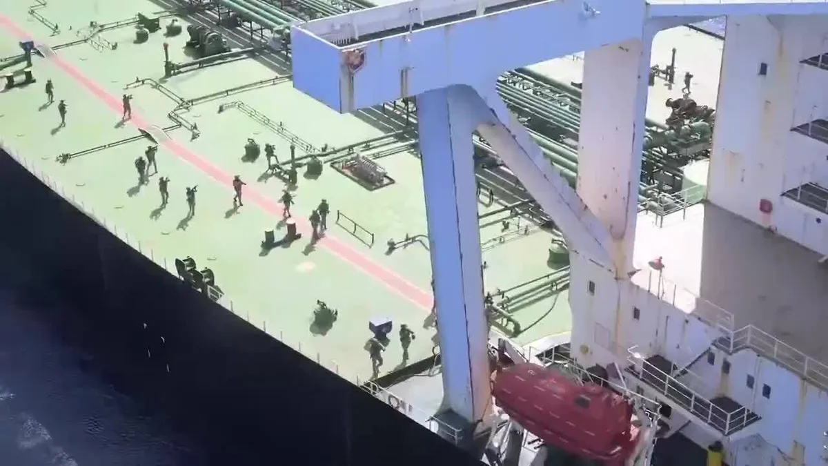 Mỹ chặn tàu nghi của Iran trên Ấn Độ Dương